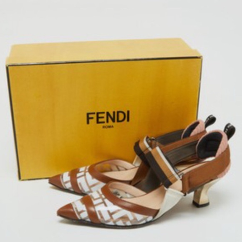 🆕 Fendi FF" Colibri" Collection slingback , in Box